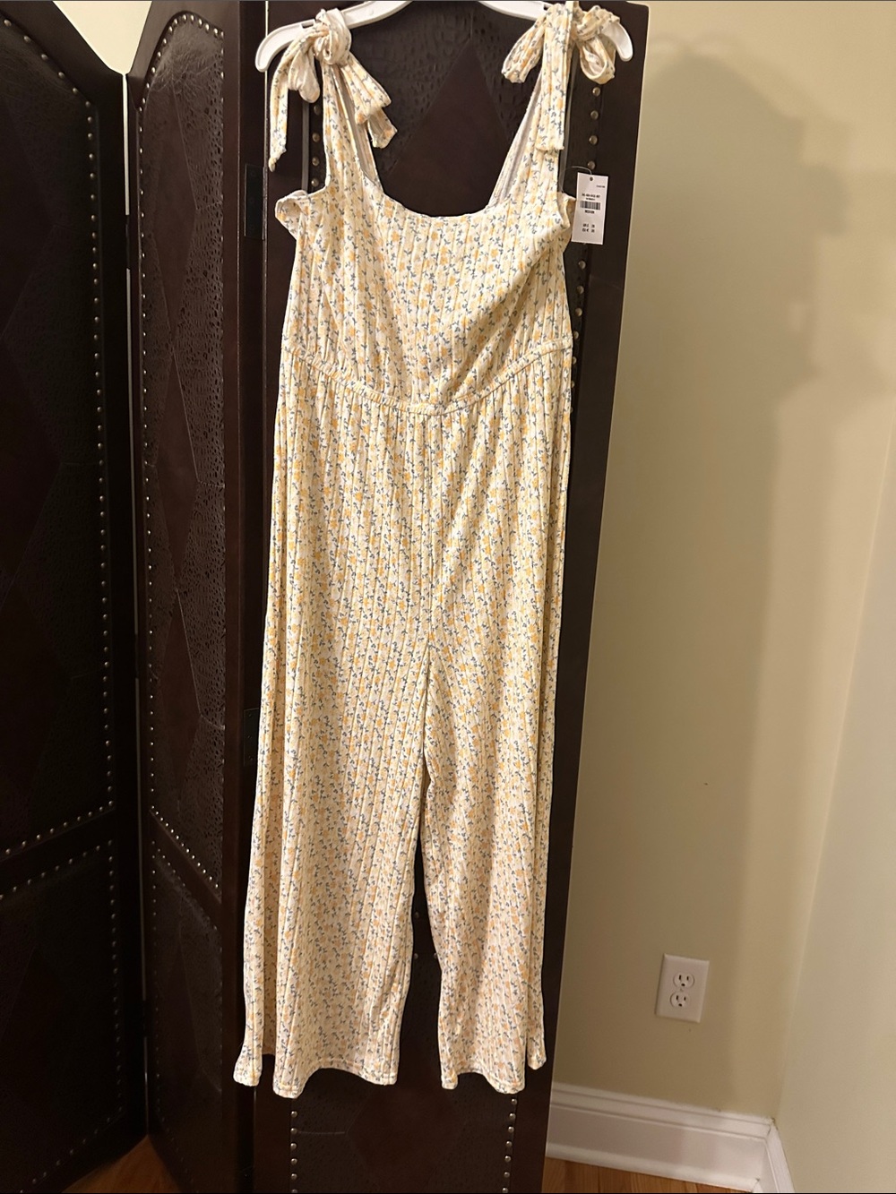 Gilly Hicks Yellow Floral Tie-Shoulder Jumpsuit